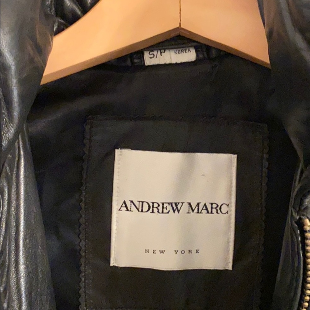 Vest - Picture 2 of 3